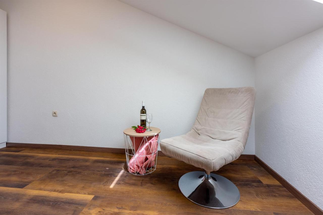 Apartments Mirela 茨里克韦尼察 外观 照片